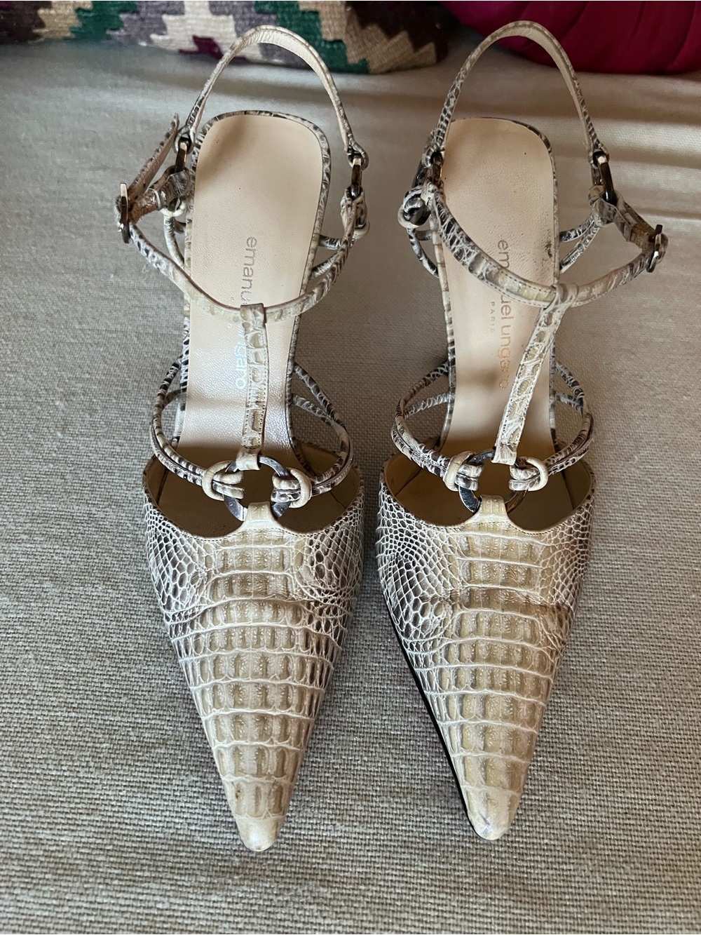 Emanuel Ungaro Cream Snake-Embossed Pointed Slingback Heels - Picture 3 of 7